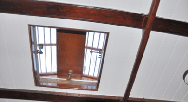 the butterfly hatch had to be extended and worked all round.