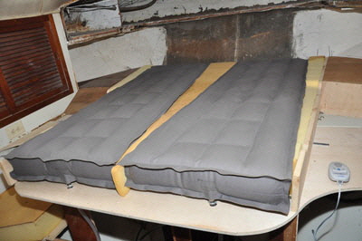 These air beds are the type used in hospitals, with adjustable pressures.