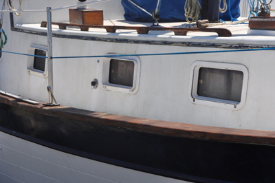 Britannia has 12 opening portlights, giving good ventilation in a marina or at anchor.