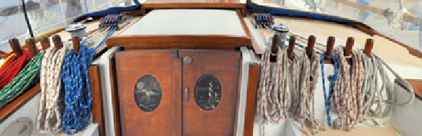 This is the rope decks between the companionway doors.