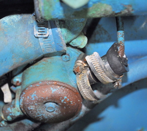 The fuel pipe jury rigged by Bob. The fuel pipe jury rigged by Bob.